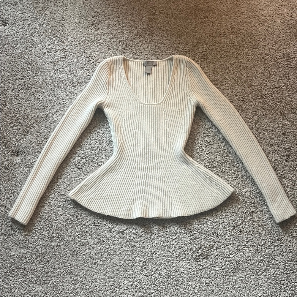 *NWOT* H&M Off-White Ribbed Sweater